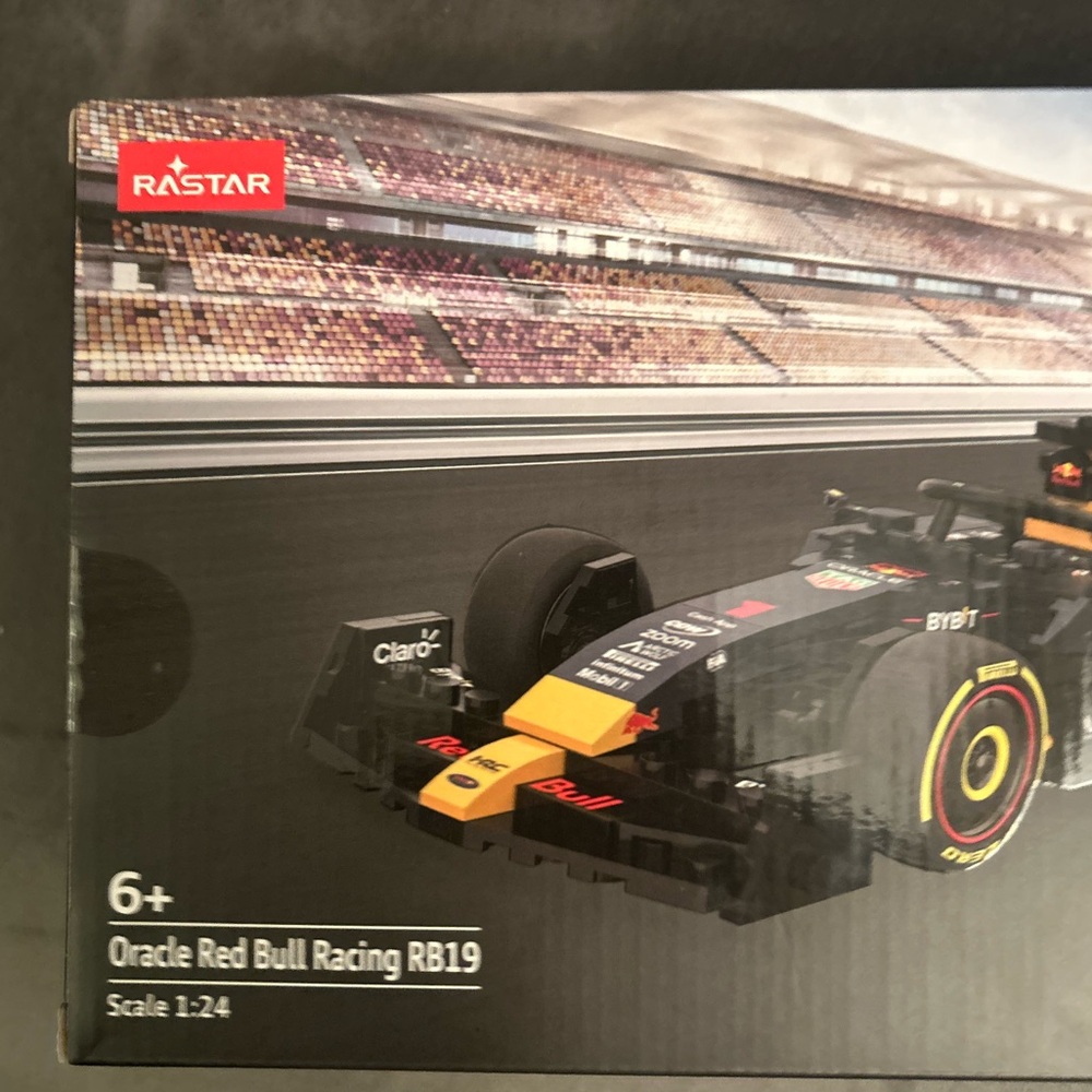 Redbull Rastar Oracle Car ! ! ! - Picture 9 of 11